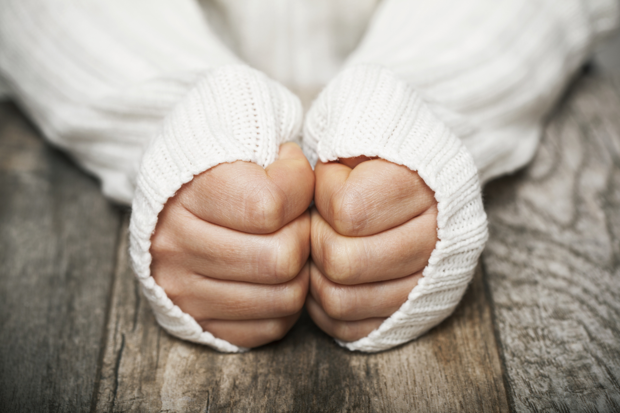 Why Do Your Hands Get Cold When You’re Stressed?